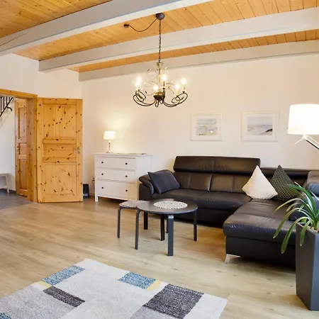 Nyaraló Hus Utspann *